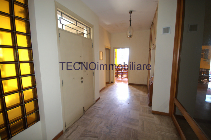 Immagine 11 di Villa in vendita  in via del bando a Perugia