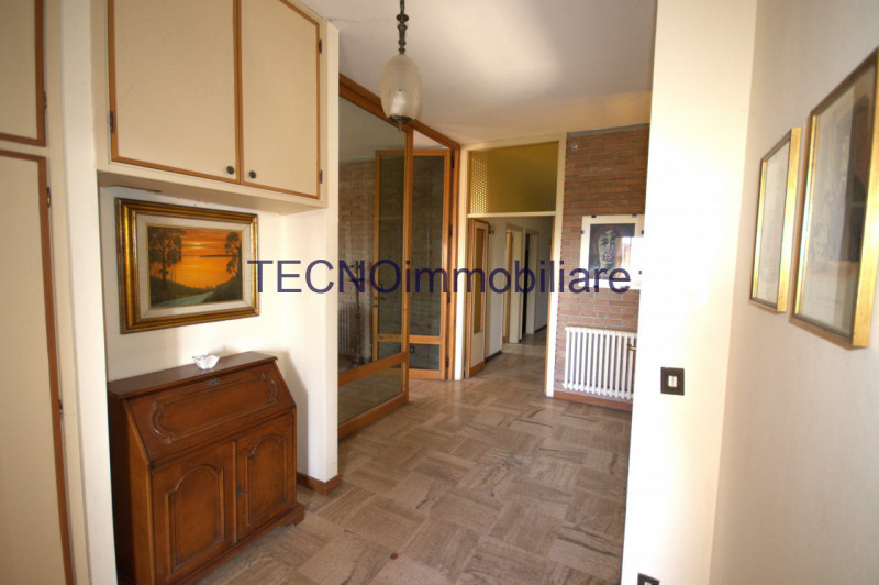 Immagine 12 di Villa in vendita  in via del bando a Perugia