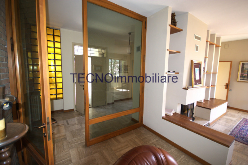 Immagine 16 di Villa in vendita  in via del bando a Perugia