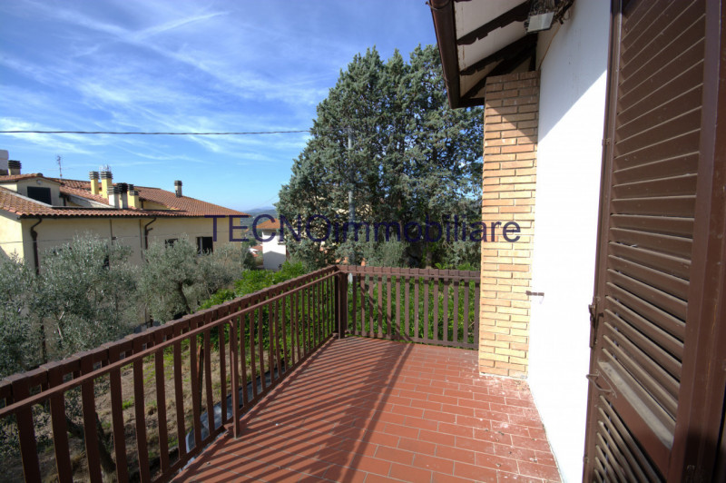 Immagine 46 di Villa in vendita  in via del bando a Perugia