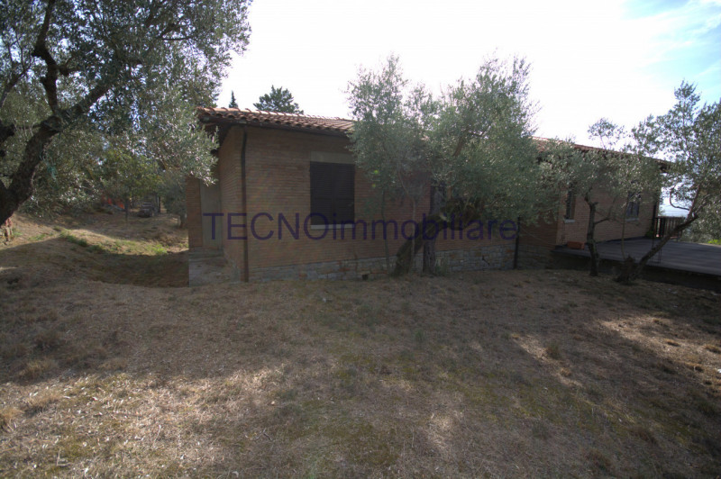 Immagine 66 di Villa in vendita  in via del bando a Perugia