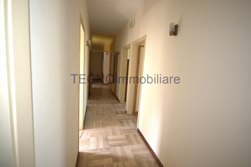 Immagine 83 di Villa in vendita  in via del bando a Perugia