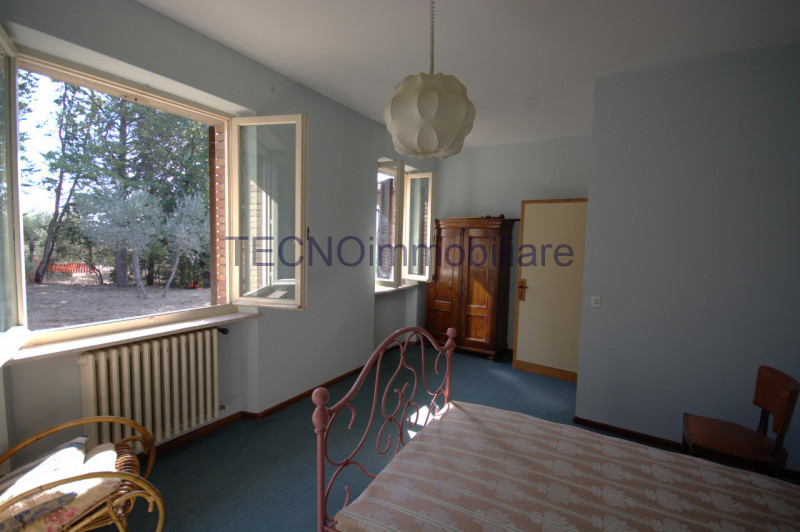 Immagine 90 di Villa in vendita  in via del bando a Perugia