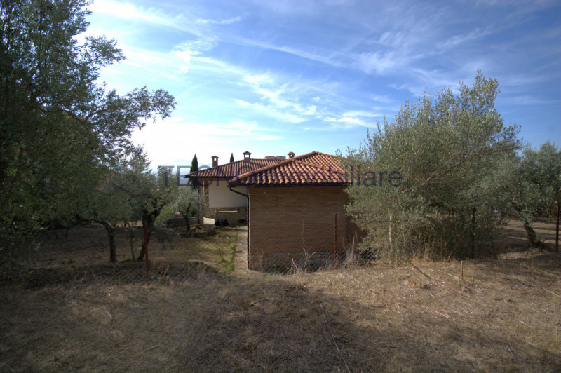 Immagine 98 di Villa in vendita  in via del bando a Perugia