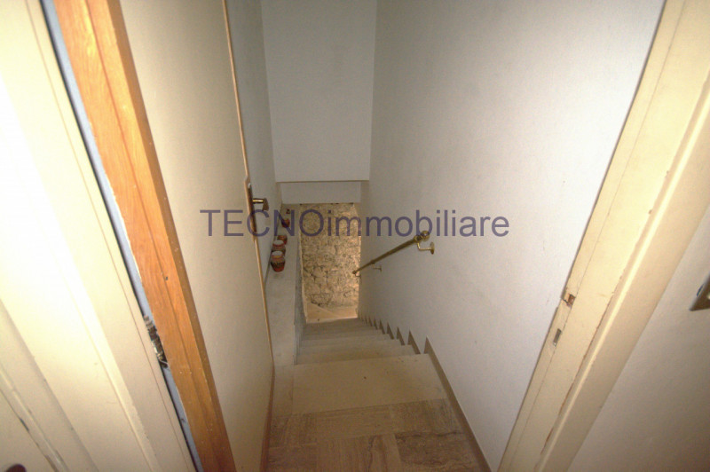 Immagine 100 di Villa in vendita  in via del bando a Perugia