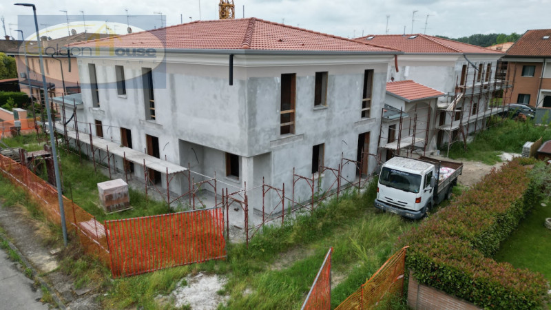 Immagine 16 di Villetta a schiera in vendita  in VIA TERRANOVA a Argenta