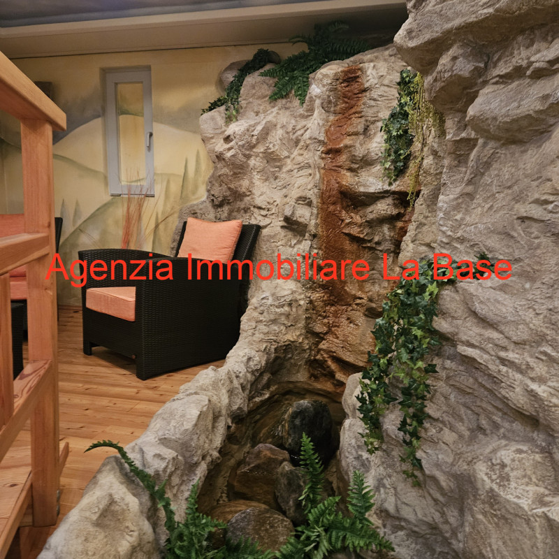 Immagine 5 di Hotel in vendita  in Via Cavour a Laces .Latsch.