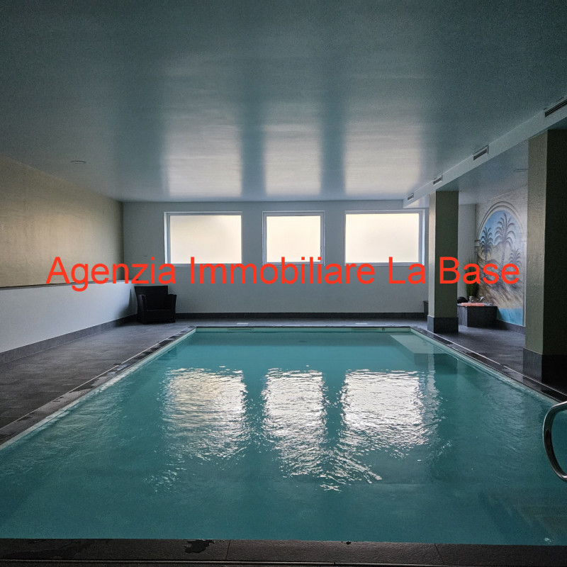 Immagine 14 di Hotel in vendita  in Via Cavour a Laces .Latsch.