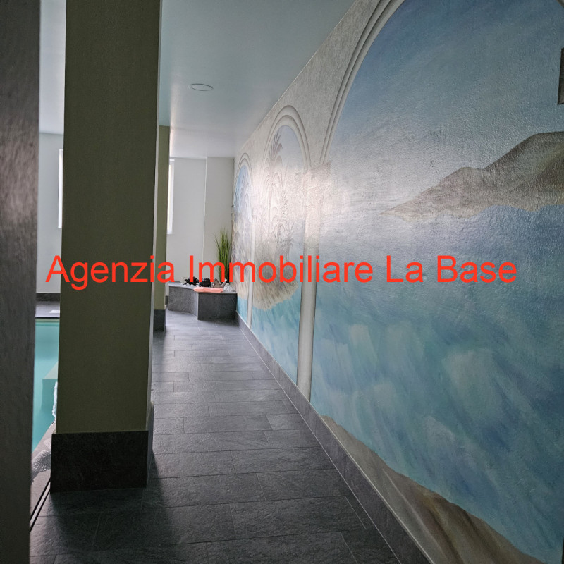 Immagine 15 di Hotel in vendita  in Via Cavour a Laces .Latsch.