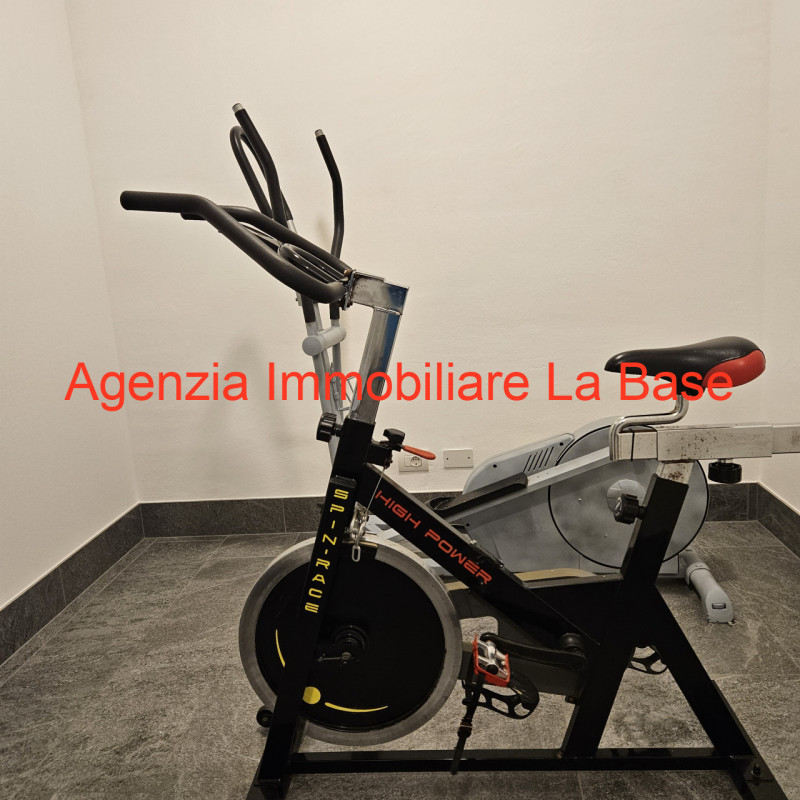 Immagine 18 di Hotel in vendita  in Via Cavour a Laces .Latsch.