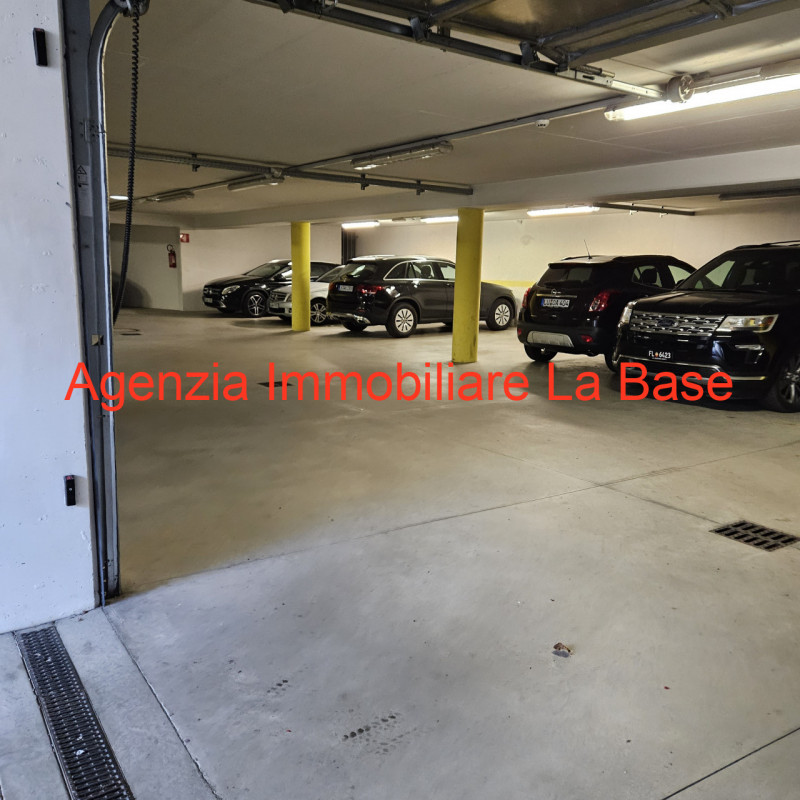 Immagine 22 di Hotel in vendita  in Via Cavour a Laces .Latsch.