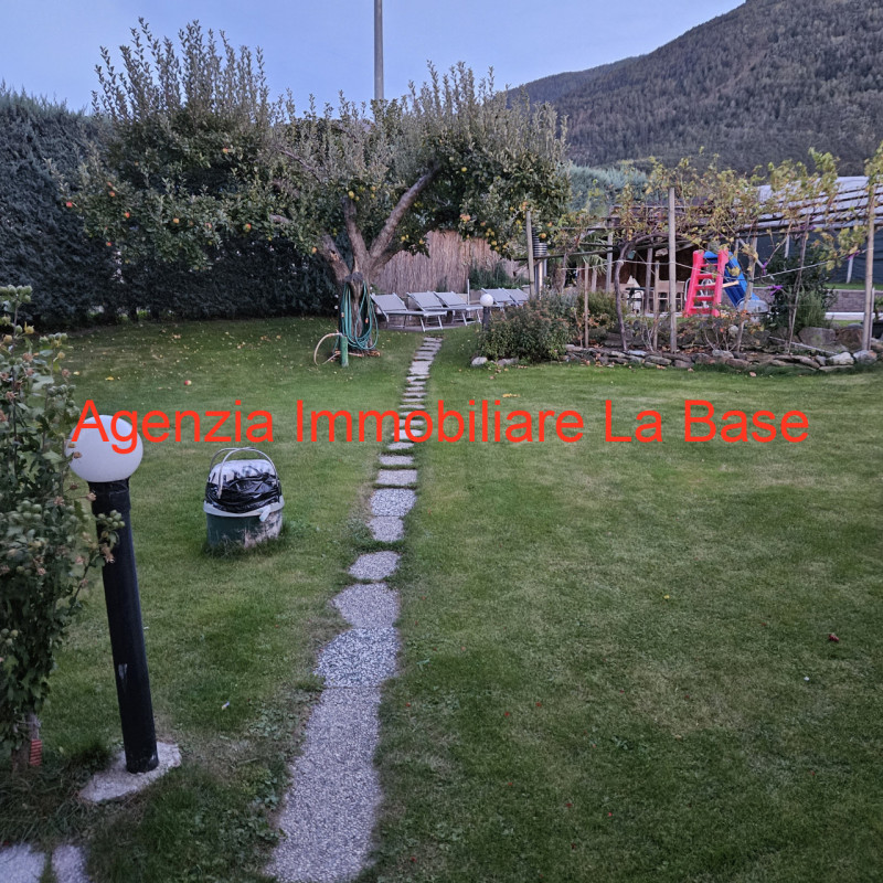 Immagine 30 di Hotel in vendita  in Via Cavour a Laces .Latsch.