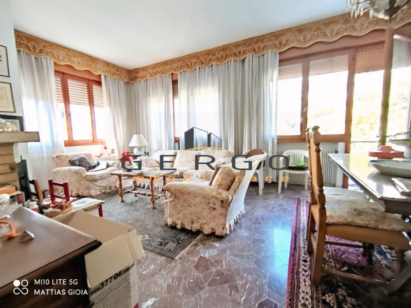 Immagine 9 di Casa indipendente in vendita  in VIA SAN FLORIANO a Vittorio Veneto