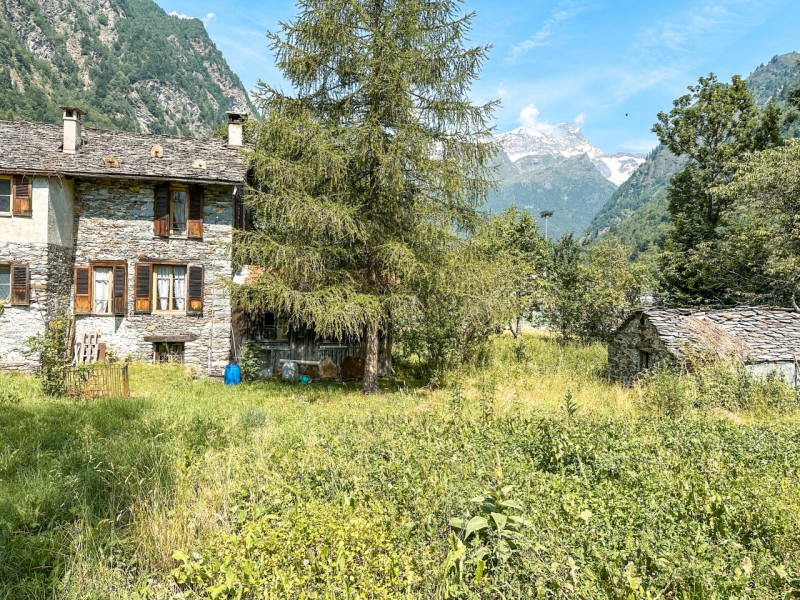 Immagine 9 di Casa indipendente in vendita  in via circonvallazione 16 a Alagna Valsesia
