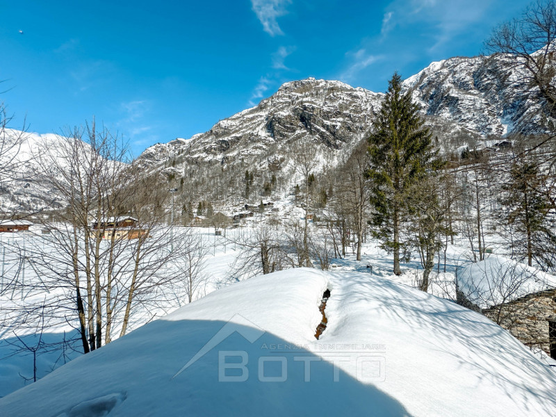 Immagine 26 di Casa indipendente in vendita  in via circonvallazione 16 a Alagna Valsesia