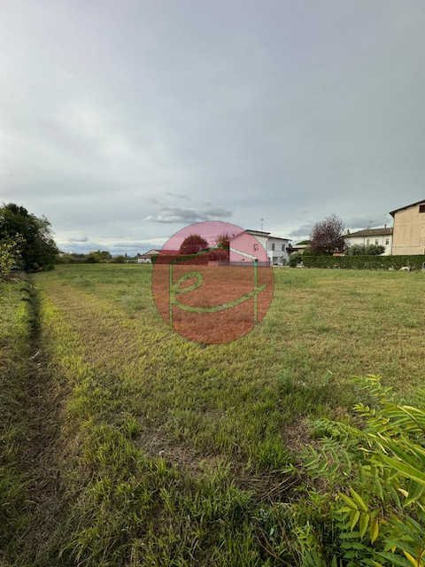 Immagine 2 di Terreno in vendita  a Cesena