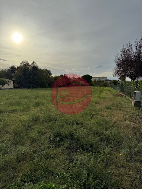 Immagine 3 di Terreno in vendita  a Cesena