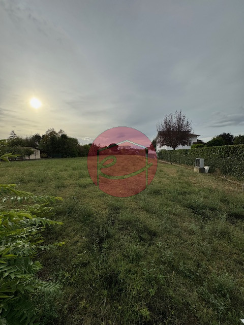 Immagine 4 di Terreno in vendita  a Cesena