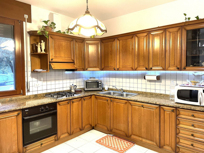 Immagine 2 di Casa bifamiliare in vendita  a Castelfranco Veneto