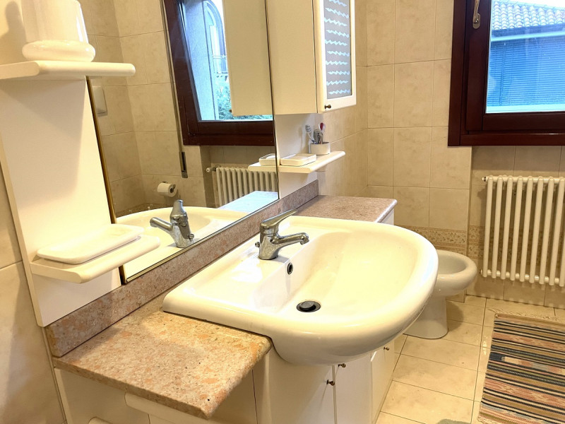 Immagine 15 di Casa bifamiliare in vendita  a Castelfranco Veneto