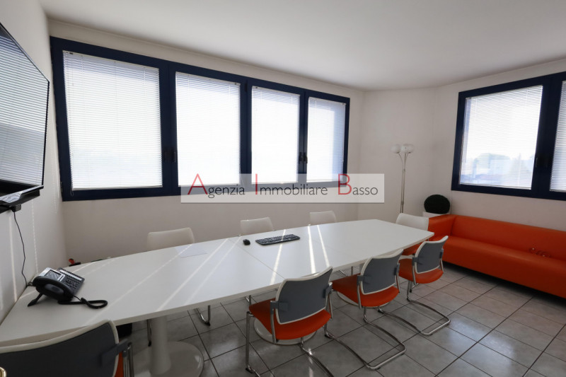 Immagine 4 di Ufficio in affitto  in VIA PANA' a Padova