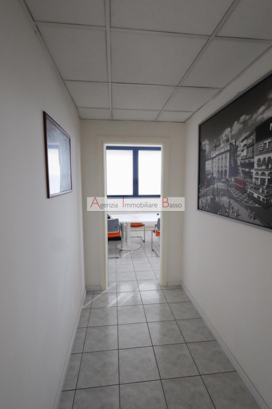 Immagine 9 di Ufficio in affitto  in VIA PANA' a Padova