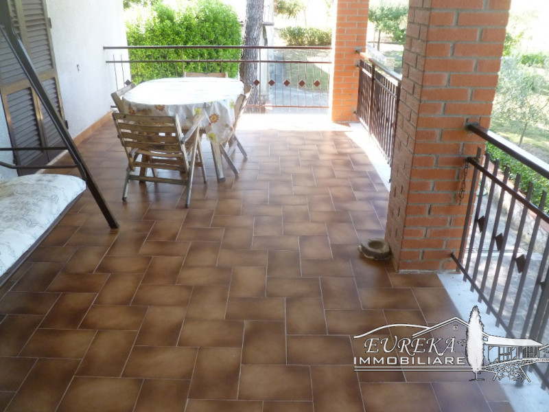 Immagine 13 di Villa in vendita  a Panicale