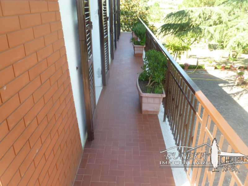 Immagine 35 di Villa in vendita  a Panicale