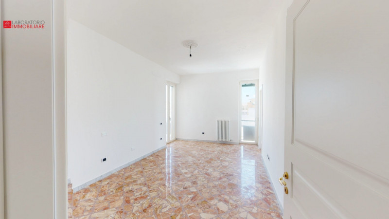 Immagine 13 di Appartamento in vendita  in Via Salvatore Grande a Lecce