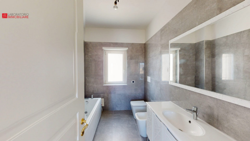 Immagine 26 di Appartamento in vendita  in Via Salvatore Grande a Lecce