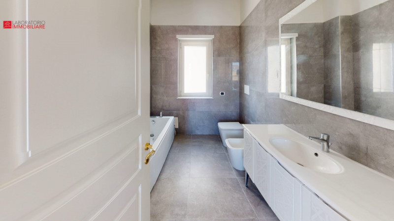 Immagine 28 di Appartamento in vendita  in Via Salvatore Grande a Lecce