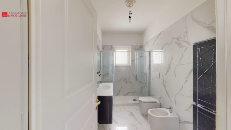 Immagine 30 di Appartamento in vendita  in Via Salvatore Grande a Lecce