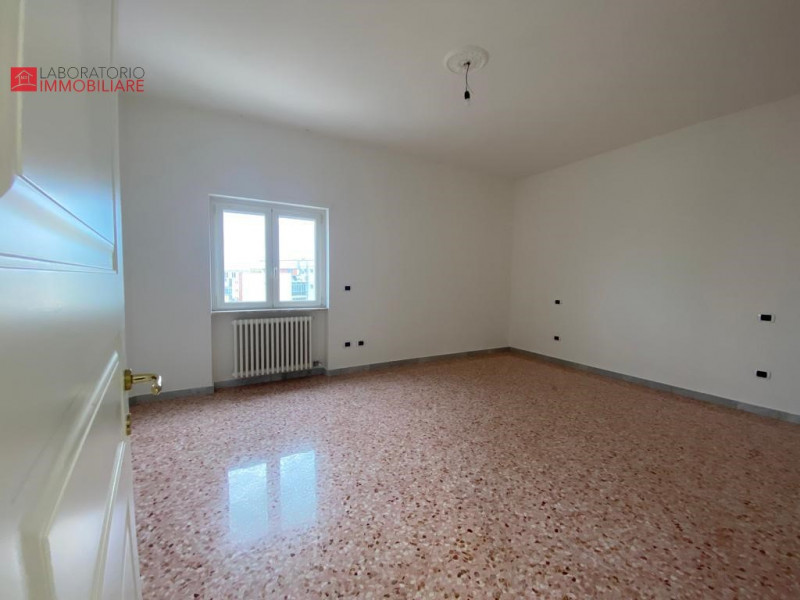 Immagine 31 di Appartamento in vendita  in Via Salvatore Grande a Lecce