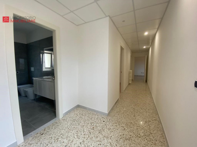 Immagine 33 di Appartamento in vendita  in Via Salvatore Grande a Lecce
