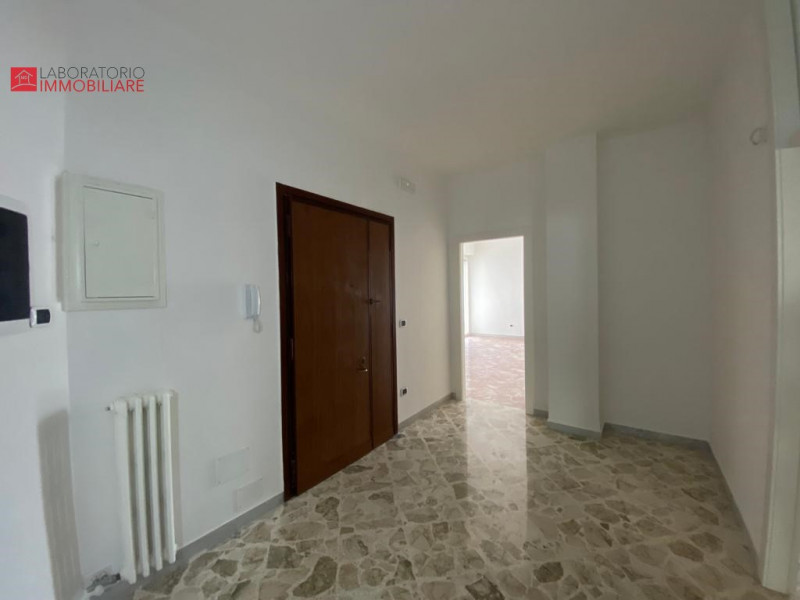 Immagine 38 di Appartamento in vendita  in Via Salvatore Grande a Lecce