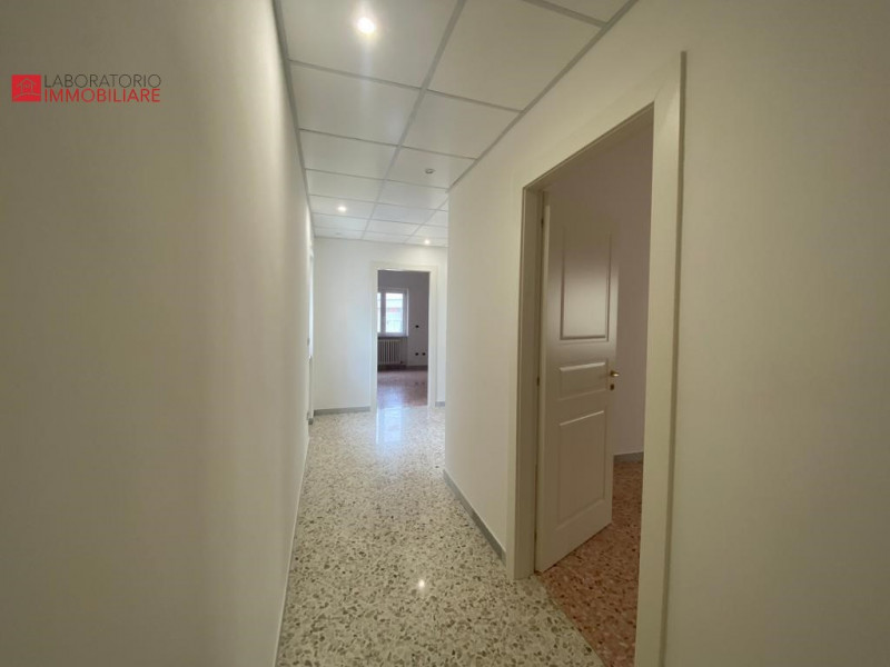 Immagine 49 di Appartamento in vendita  in Via Salvatore Grande a Lecce