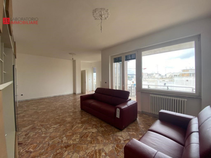 Immagine 53 di Appartamento in vendita  in Via Salvatore Grande a Lecce