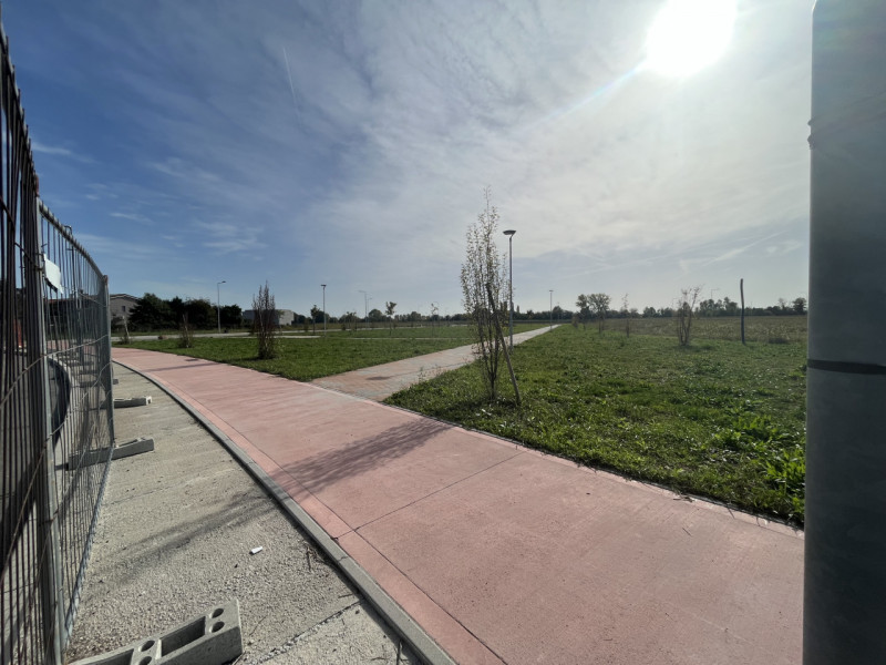 Immagine 8 di Terreno in vendita  in via monte rua a Padova