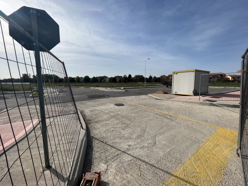 Immagine 12 di Terreno in vendita  in via monte rua a Padova