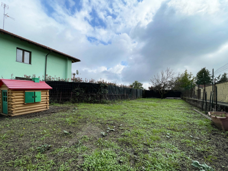 Immagine 6 di Casa indipendente in vendita  in via sant ambrogio n 9 a Fontaneto D'agogna