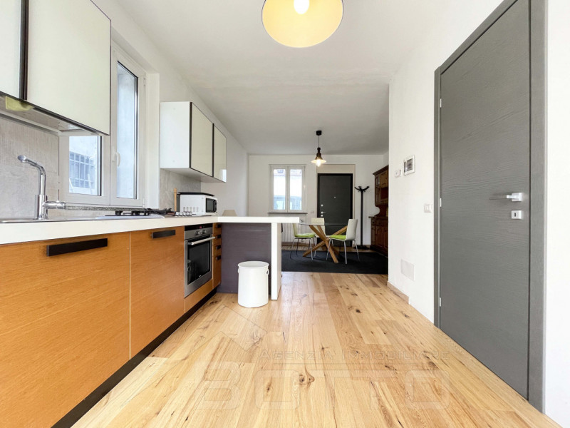 Immagine 7 di Casa indipendente in vendita  in via sant ambrogio n 9 a Fontaneto D'agogna