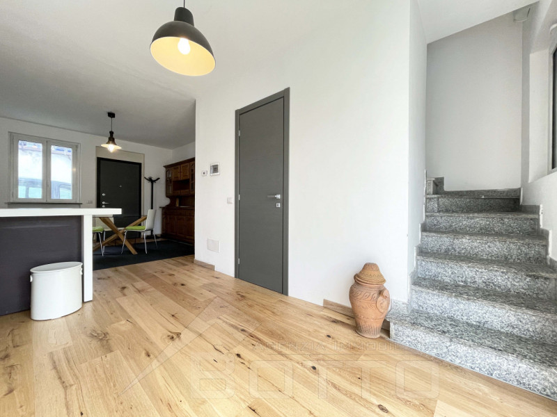 Immagine 10 di Casa indipendente in vendita  in via sant ambrogio n 9 a Fontaneto D'agogna