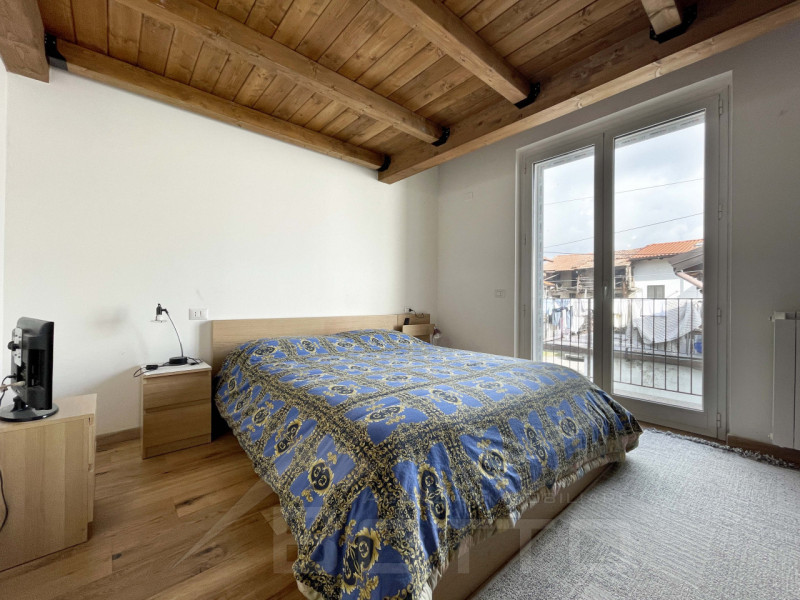 Immagine 12 di Casa indipendente in vendita  in via sant ambrogio n 9 a Fontaneto D'agogna