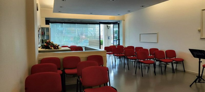 Immagine 3 di Negozio in vendita  in Via Santi Faustino e Giovita a Calcinato