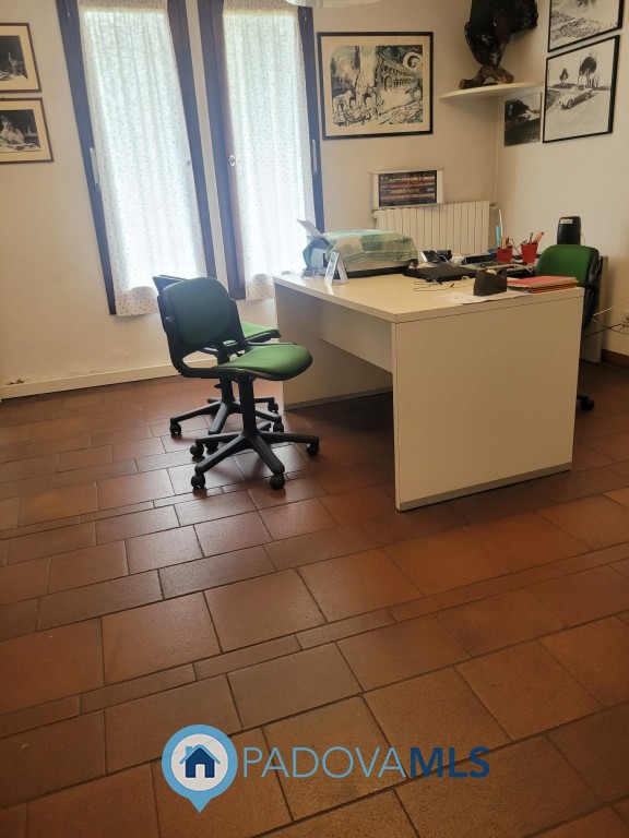 Immagine 20 di Villa in vendita  in Via Manzoni a Albignasego