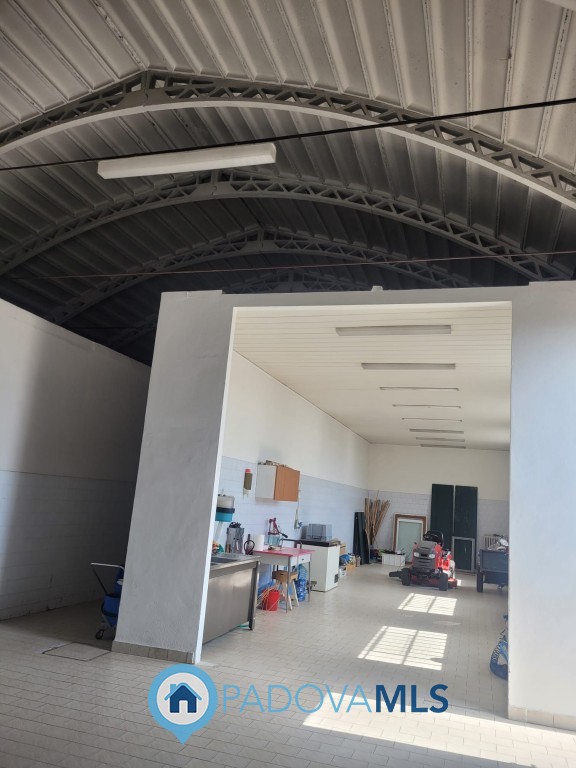 Immagine 22 di Villa in vendita  in Via Manzoni a Albignasego