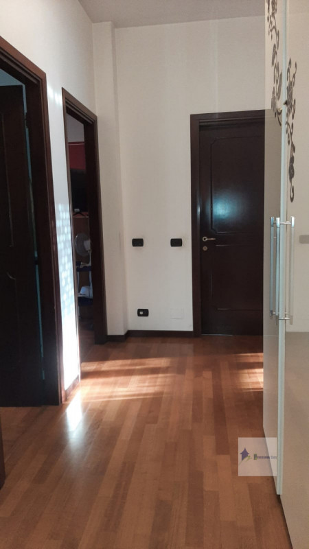 Immagine 7 di Villa in vendita  in via marche a Castano Primo