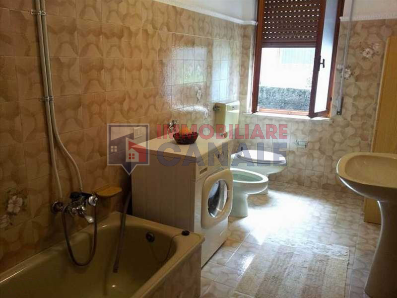 Immagine 5 di Villetta a schiera in vendita  a Valdastico