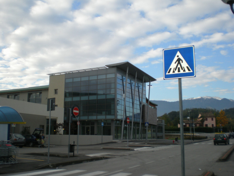 Immagine 3 di Ufficio in affitto  in Via Gaidola, 28/7 a Fonte