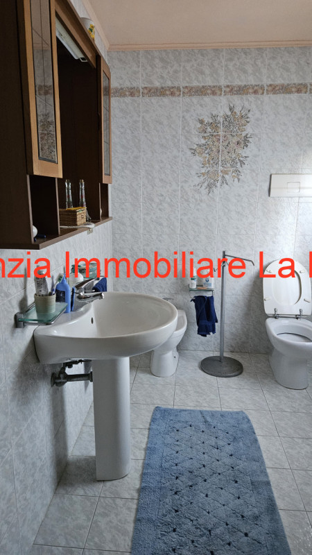 Immagine 24 di Casa indipendente in vendita  in Via Cavour a Este